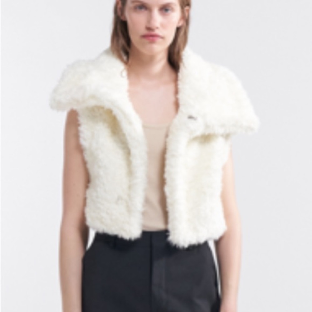 Filippa K Women's Cream Rowan Faux fur Teddy Jacket vest